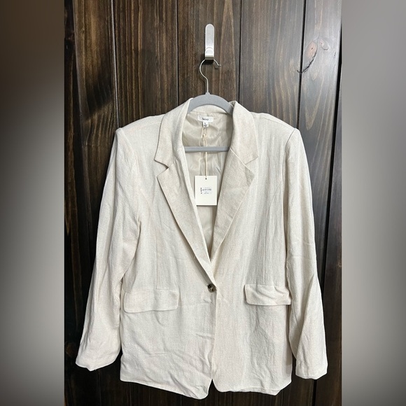 Beivy Brand Linen-Blend Cream Blazer Size: Large-New With Tags-from The Buckle - Picture 8 of 15